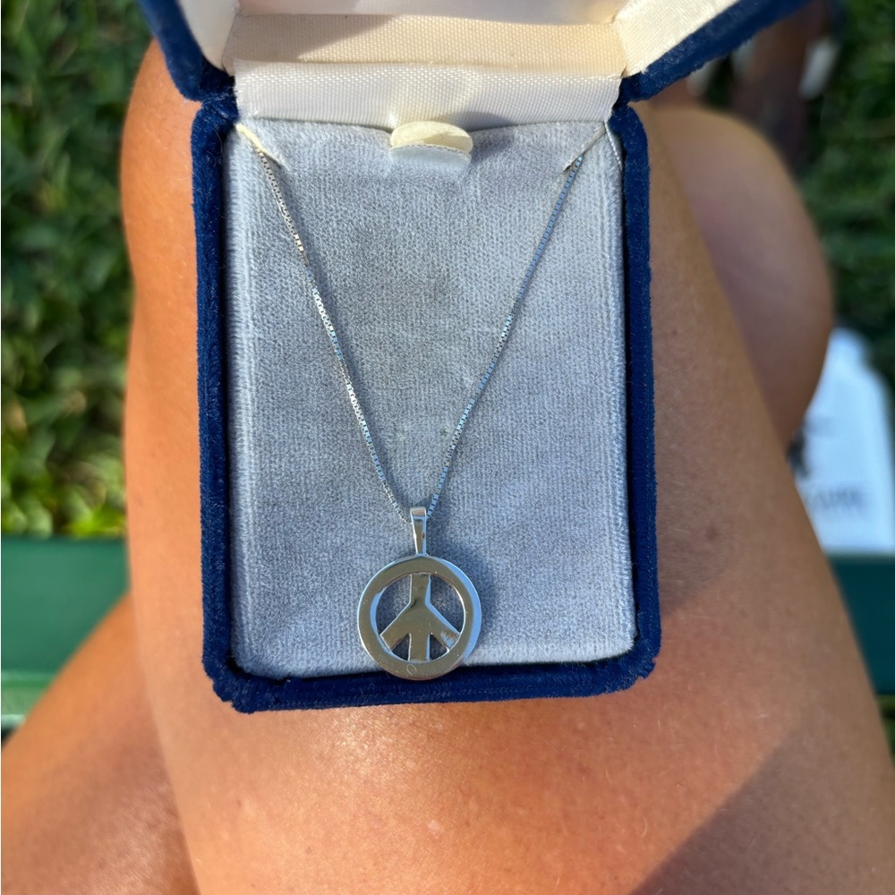 Sterling silver solid Peace sign 16” box link necklace